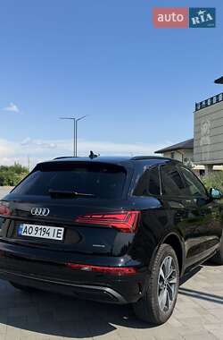 Внедорожник / Кроссовер Audi Q5 2022 в 