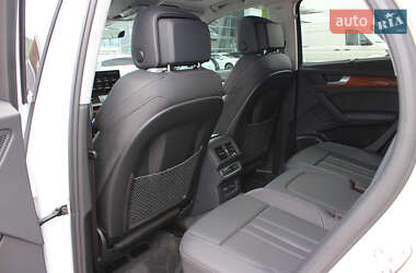 Внедорожник / Кроссовер Audi Q5 2024 в 