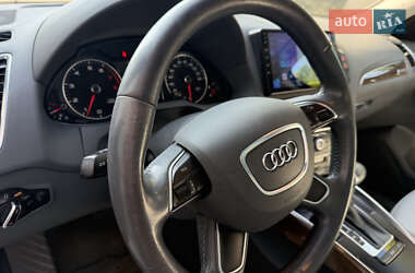 Внедорожник / Кроссовер Audi Q5 2015 в 