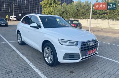 Позашляховик / Кросовер Audi Q5 2018 в Луцьку