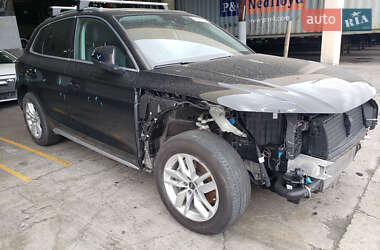 Позашляховик / Кросовер Audi Q5 2024 в 