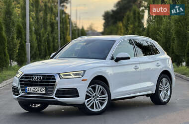 Внедорожник / Кроссовер Audi Q5 2017 в 