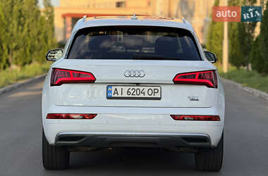 Внедорожник / Кроссовер Audi Q5 2017 в 