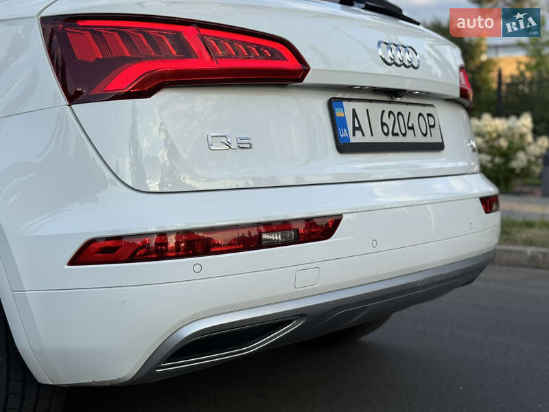 Внедорожник / Кроссовер Audi Q5 2017 в Киеве