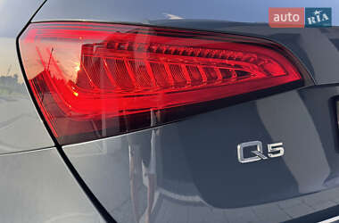 Позашляховик / Кросовер Audi Q5 2016 в 