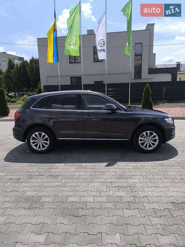 Позашляховик / Кросовер Audi Q5 2016 в Луцьку