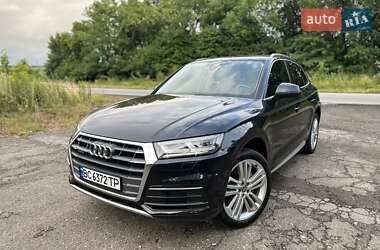 Позашляховик / Кросовер Audi Q5 2018 в 
