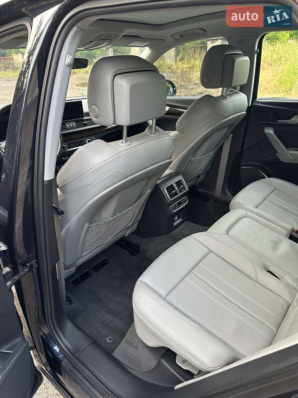 Позашляховик / Кросовер Audi Q5 2018 в Львові