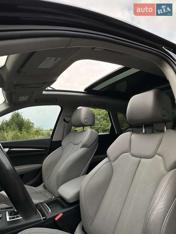 Позашляховик / Кросовер Audi Q5 2018 в Львові