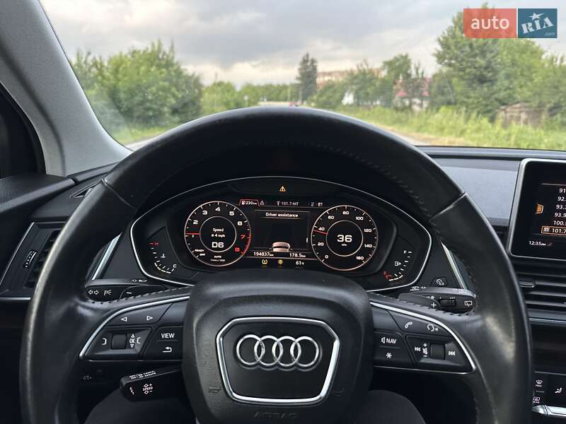 Позашляховик / Кросовер Audi Q5 2018 в Львові