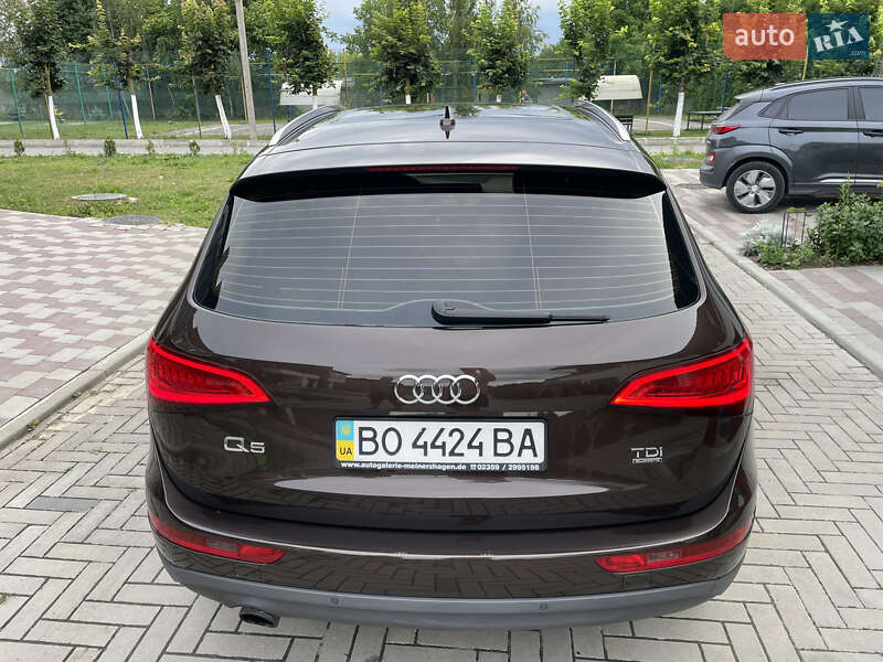 Внедорожник / Кроссовер Audi Q5 2012 в Тернополе