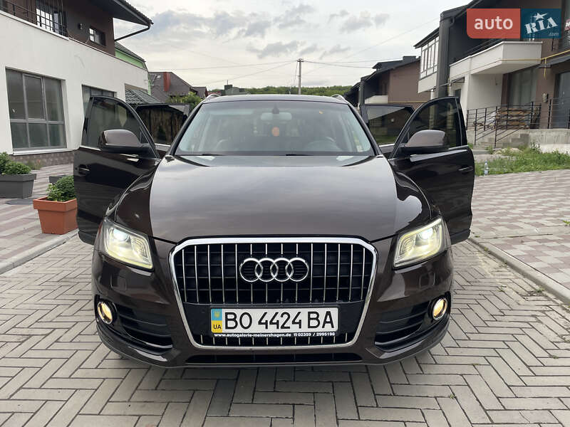Внедорожник / Кроссовер Audi Q5 2012 в Тернополе