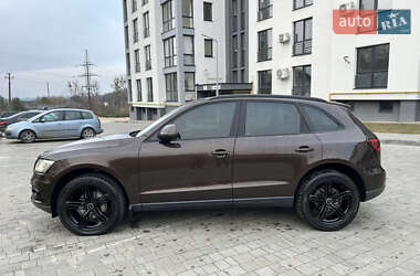 Позашляховик / Кросовер Audi Q5 2013 в 