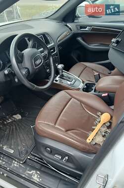 Внедорожник / Кроссовер Audi Q5 2015 в 