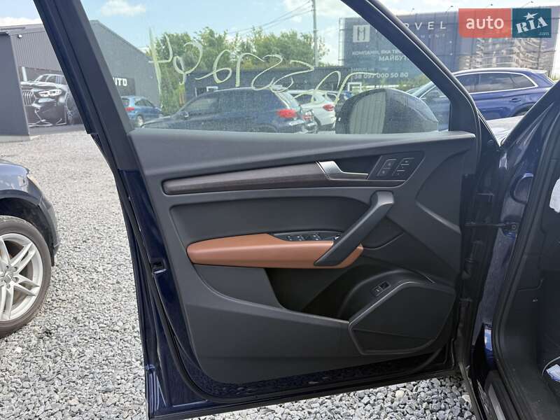 Позашляховик / Кросовер Audi Q5 2021 в Львові