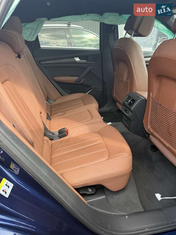Позашляховик / Кросовер Audi Q5 2021 в Львові