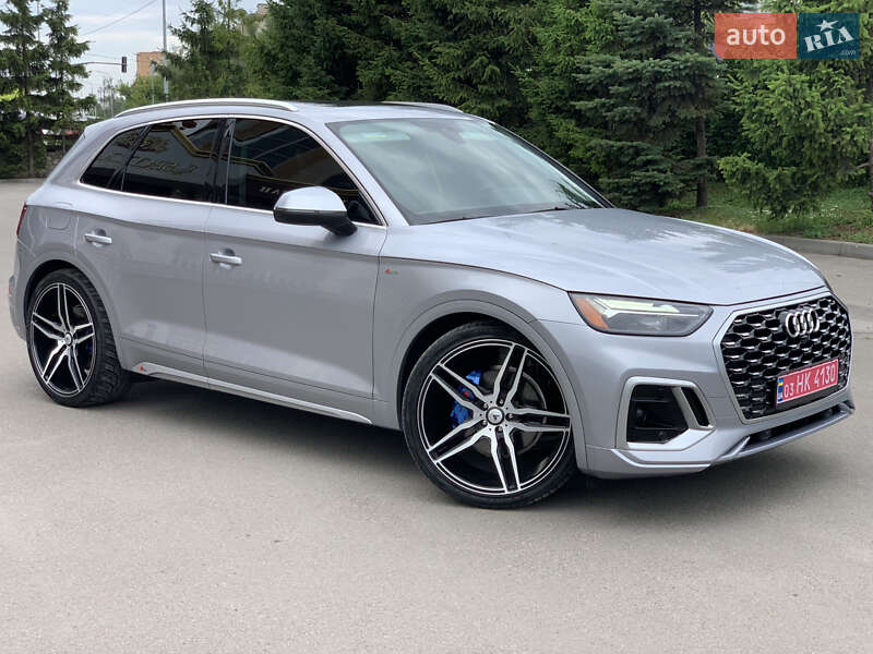 Позашляховик / Кросовер Audi Q5 2021 в Тернополі