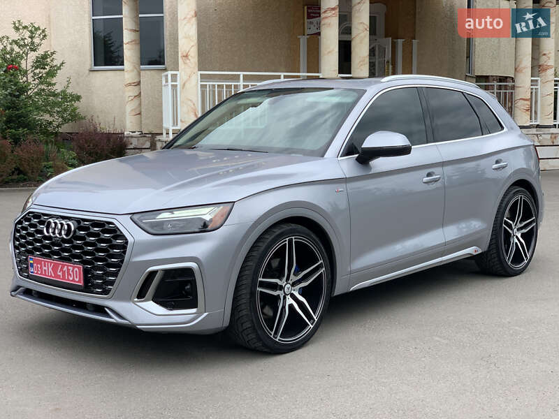 Позашляховик / Кросовер Audi Q5 2021 в Тернополі