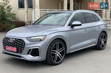 Внедорожник / Кроссовер Audi Q5 2021 в 