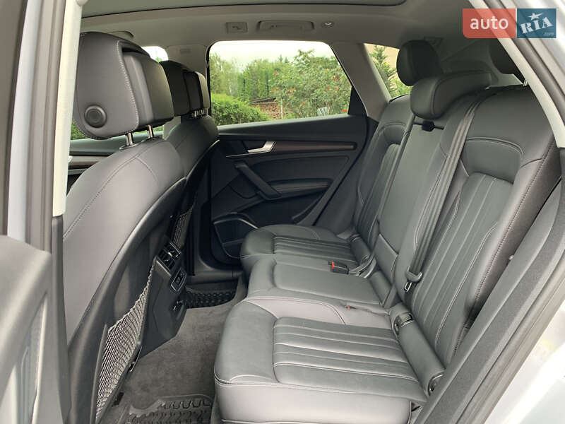 Позашляховик / Кросовер Audi Q5 2021 в Тернополі