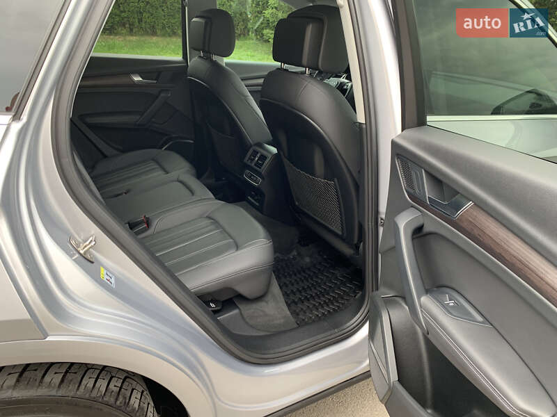 Позашляховик / Кросовер Audi Q5 2021 в Тернополі