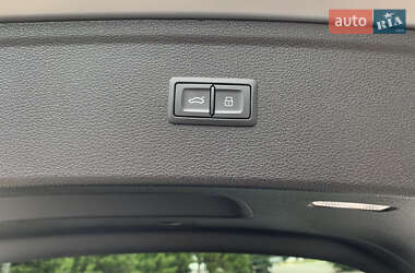 Внедорожник / Кроссовер Audi Q5 2021 в 