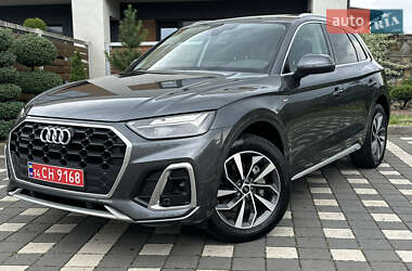 Позашляховик / Кросовер Audi Q5 2023 в 