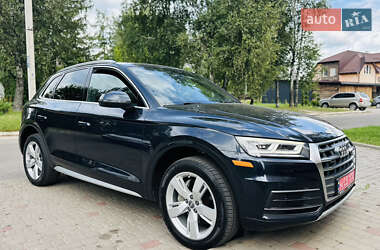 Внедорожник / Кроссовер Audi Q5 2018 в 