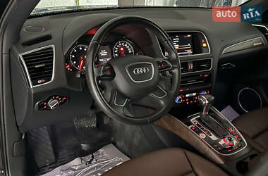 Внедорожник / Кроссовер Audi Q5 2015 в 