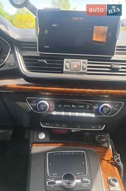 Внедорожник / Кроссовер Audi Q5 2017 в Запорожье