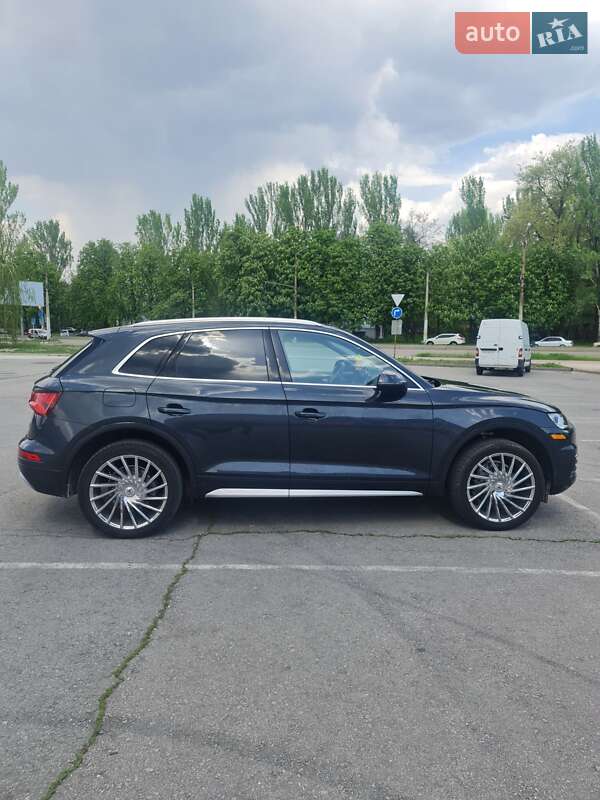 Позашляховик / Кросовер Audi Q5 2017 в Запоріжжі