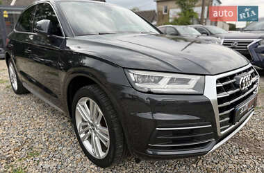 Позашляховик / Кросовер Audi Q5 2018 в 