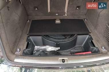 Позашляховик / Кросовер Audi Q5 2015 в 