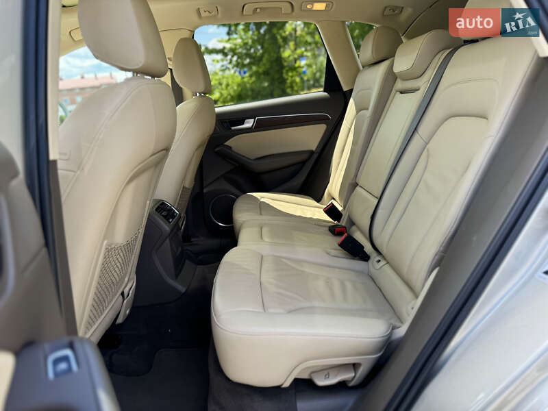 Внедорожник / Кроссовер Audi Q5 2015 в Львове