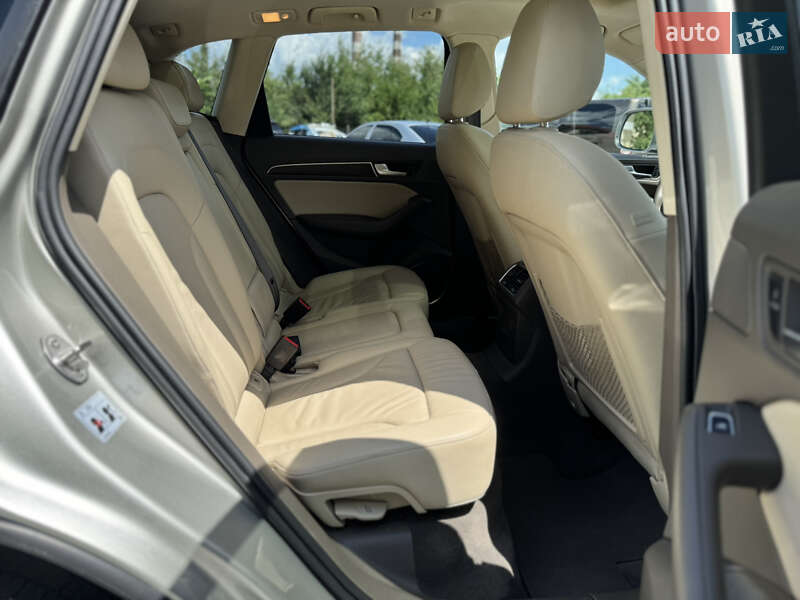 Внедорожник / Кроссовер Audi Q5 2015 в Львове