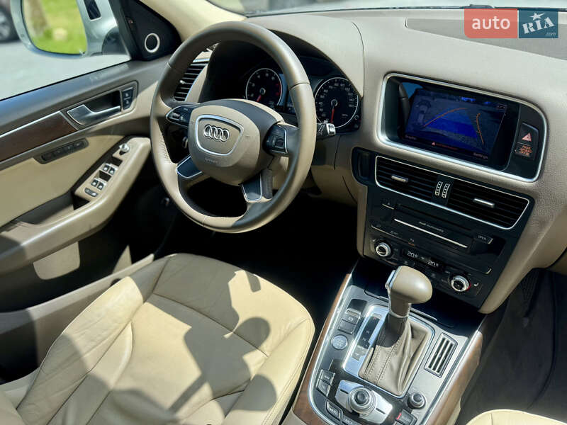 Внедорожник / Кроссовер Audi Q5 2015 в Львове