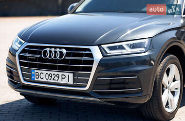 Внедорожник / Кроссовер Audi Q5 2018 в 