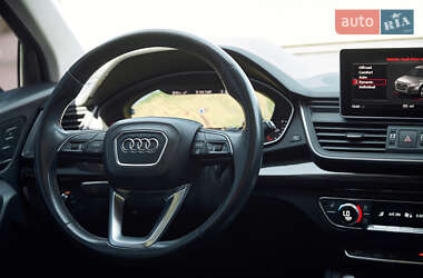 Внедорожник / Кроссовер Audi Q5 2018 в 