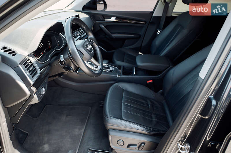 Внедорожник / Кроссовер Audi Q5 2018 в Львове