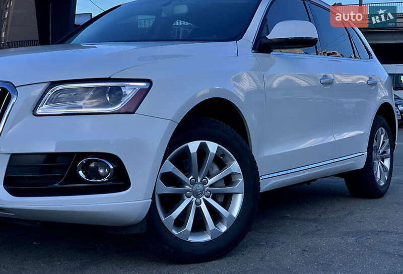 Позашляховик / Кросовер Audi Q5 2014 в Києві