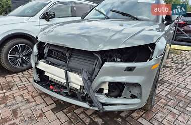 Позашляховик / Кросовер Audi Q5 2020 в 