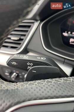 Внедорожник / Кроссовер Audi Q5 2022 в 
