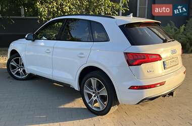 Внедорожник / Кроссовер Audi Q5 2019 в 