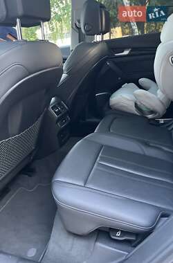 Внедорожник / Кроссовер Audi Q5 2019 в 