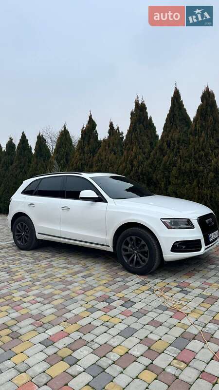 Позашляховик / Кросовер Audi Q5 2015 в 