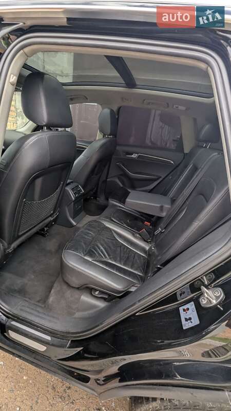 Позашляховик / Кросовер Audi Q5 2010 в Рівному