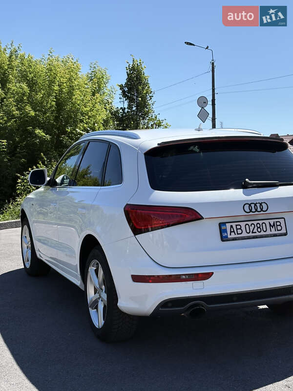 Позашляховик / Кросовер Audi Q5 2009 в Хмільнику