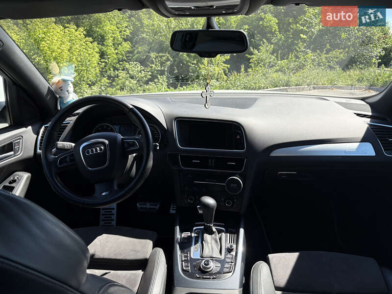 Позашляховик / Кросовер Audi Q5 2009 в Хмільнику