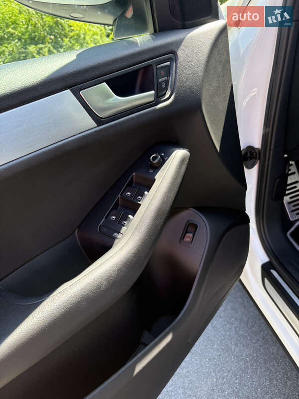 Позашляховик / Кросовер Audi Q5 2009 в Хмільнику