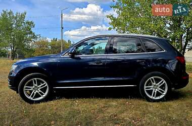 Внедорожник / Кроссовер Audi Q5 2012 в 